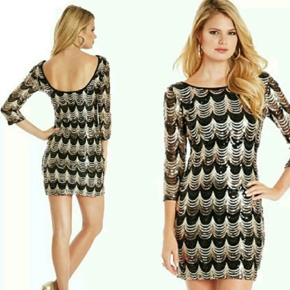 Guess By Marciano  CASEY SCALLOPED SEQUIN DRESS